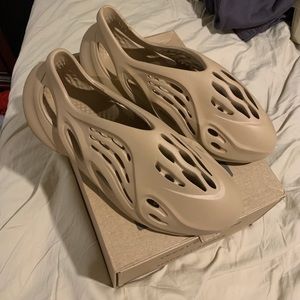 Yeezy Foam Runner (Rnnr) Pure Size 13 missing box